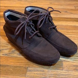 American Eagle brown suede booties